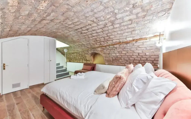 New&Renovated in heart of PARIS- 6pers