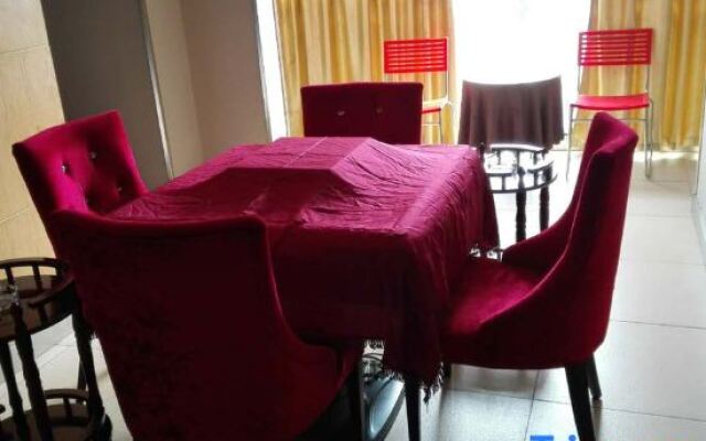 Xinshidai Holiday Hotel