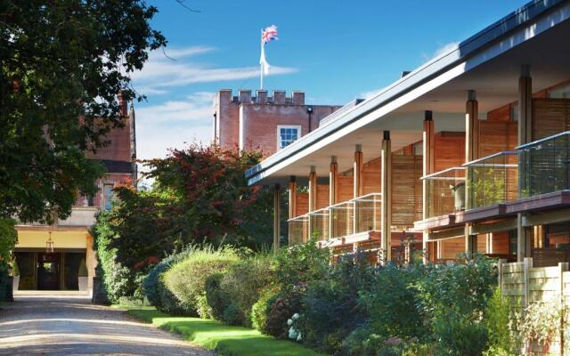 Alexander House And Utopia Spa