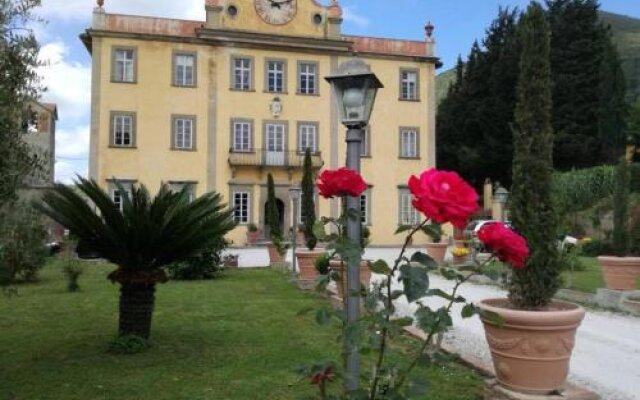 Villa Poschi Relais And Ristorante