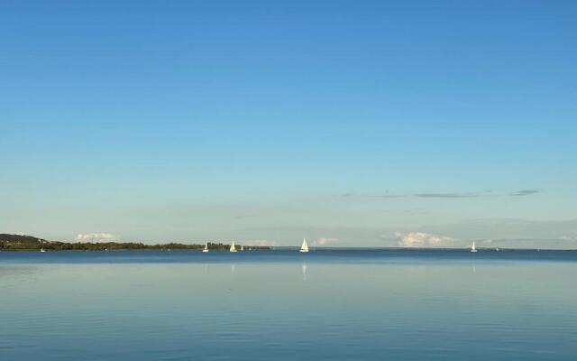 ROYAL SUN - lakeside luxury studio flat at Balaton