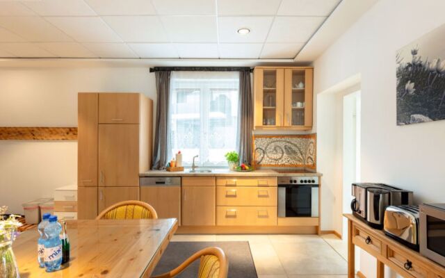 Apartmenthaus Dreier 11704