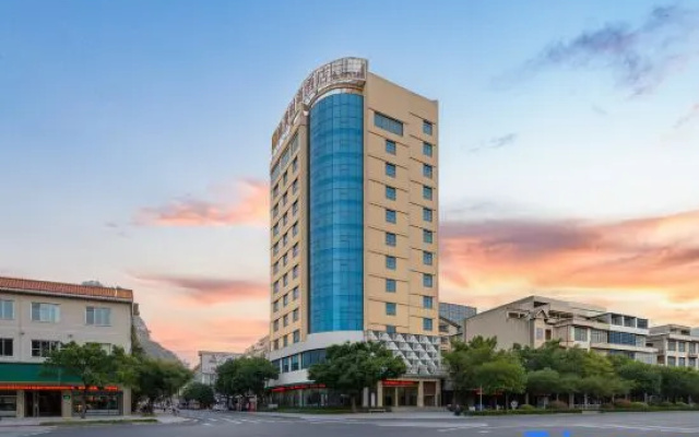 Shengmei Fashion Hotel – Outside – Baise