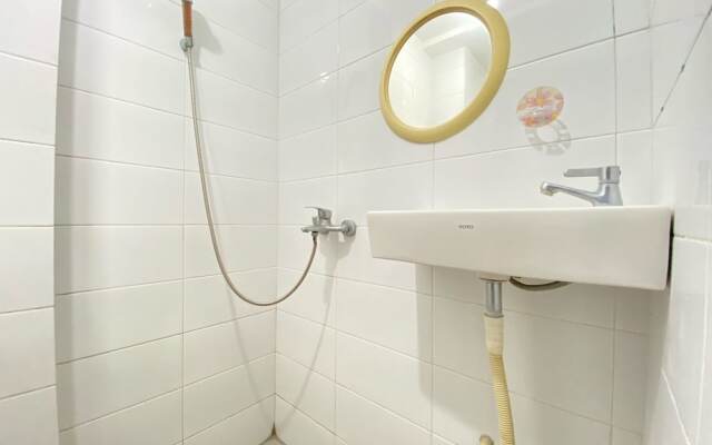 Spacious Studio Room At Gateway Ahmad Yani Cicadas Apartment