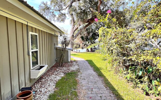 Porpoise Pass - Ground Floor Guest Suite