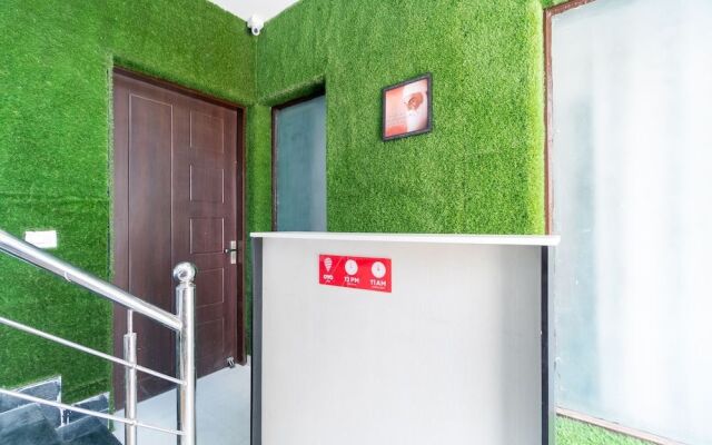 Oyo 40460 Paradise Studio
