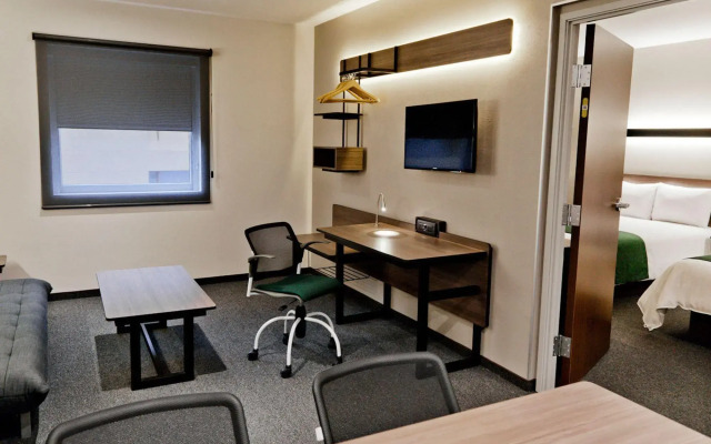 City Suites Puebla FINSA