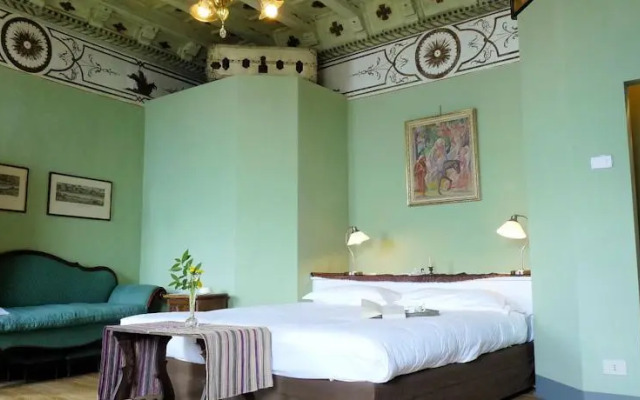 Palazzo Juvalta Resort