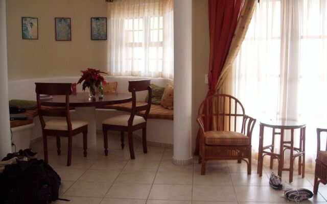 3br Villa With Vip Access - All Inclusive Program With Alcohol Included