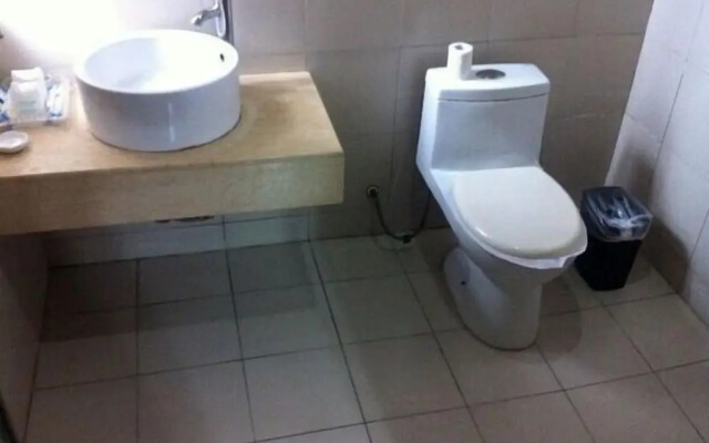 Chunjiang Hotel