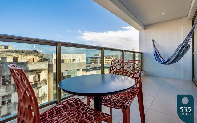 Apartamento no Condomínio Barra 535