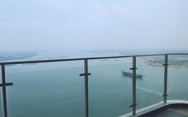 Tranquil Seaview @ Danga Bay