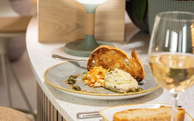 voco Zeal Exeter Science Park by IHG