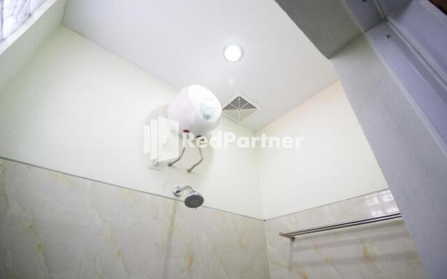 Balmoral House Redpartner Near Ambarukmo Plaza Mall Yogyakarta