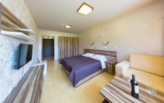 Forest Nook Aparthotel