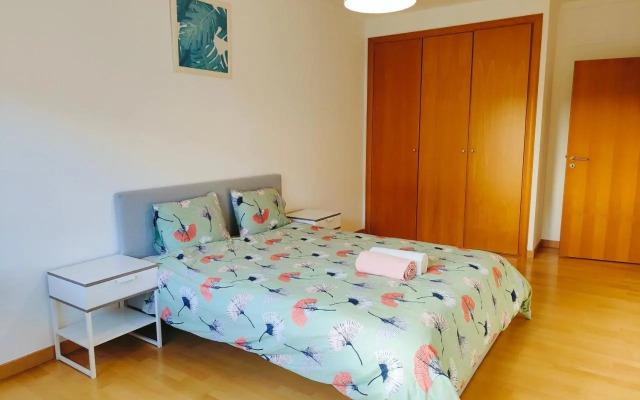 Sunny Home Lisboa Expo, free parking