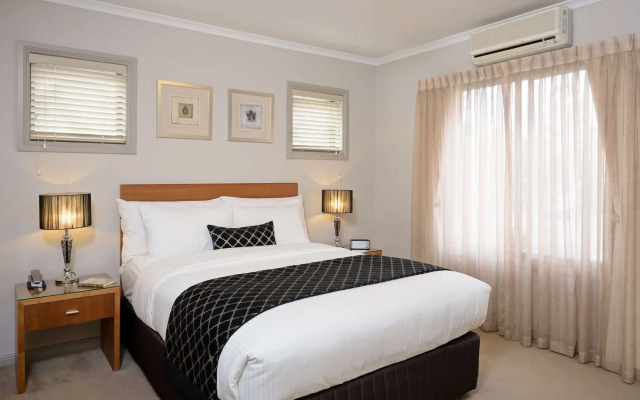 Ringwood Royale Apartments