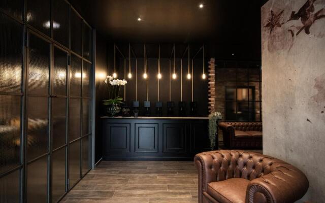 OPHELIA Lounge Restaurant Hotel