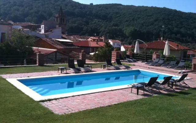 Hotel Rural La Casa de Pasarón