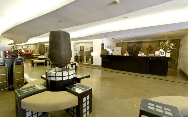 Crown Regency Suites & Residences - Mactan