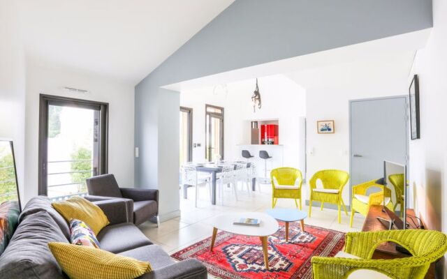 House Valombre Royan