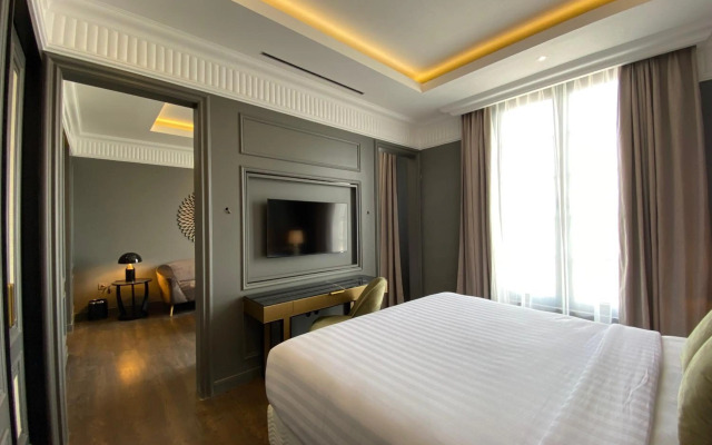 Maia Hotel