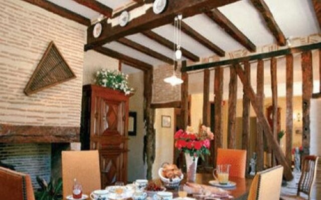 Chateau Les Farcies Du Pech