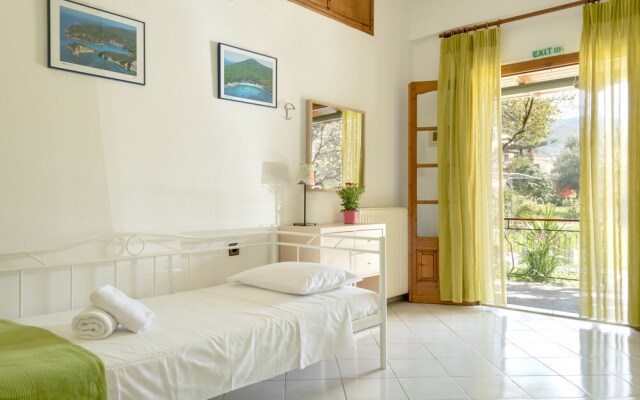 Angeliki Cozy Apartment by Konnect, centrally located in Syvota