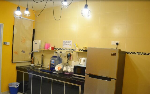 H & H Guesthouse 1
