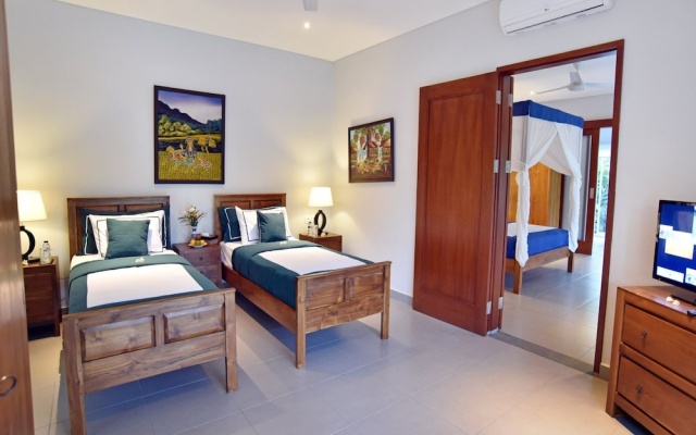 Best Selling Family 5 Bedrooms Pool Villa in Canggu – Guest Rooms – Pererenan