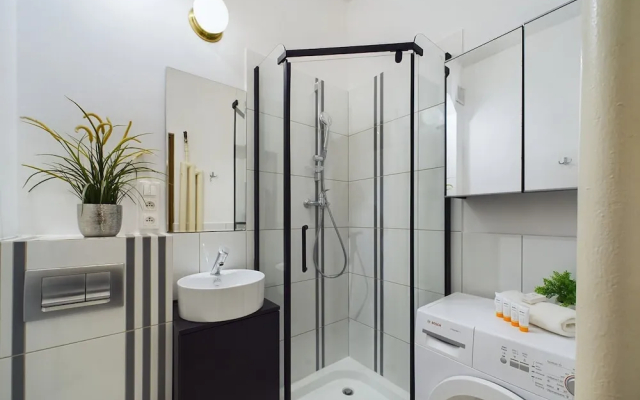 Studio Warsaw City Center by Renters