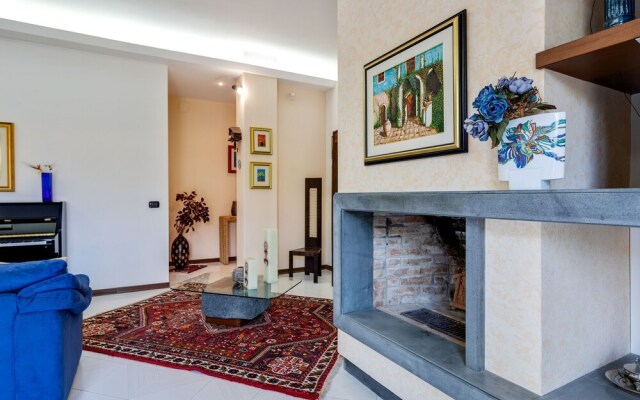 Pretty Apartment in Santa Venerina With Garden