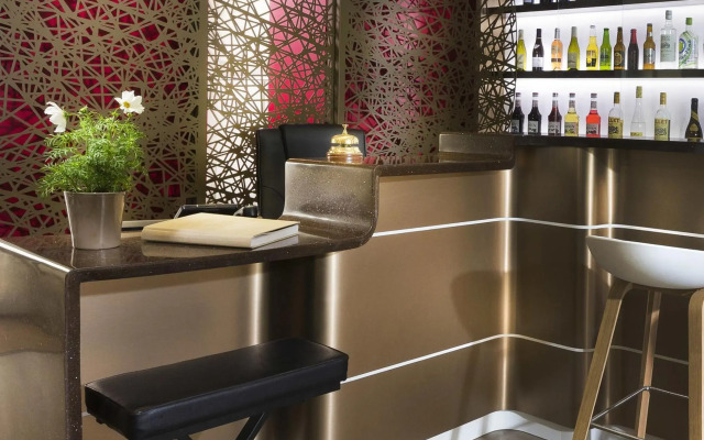 Hotel Eiffel Segur