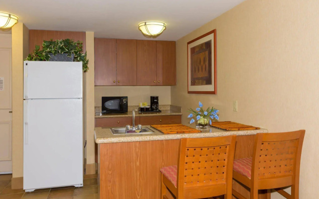 Hilton Garden Inn Buffalo Airport