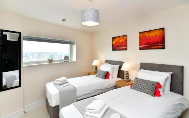 Just Stay Wales – Meridian Quay Penthouses