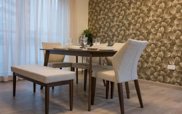 Executive Bay Tower B