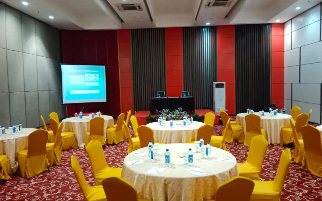 Lorin Sentul Hotel