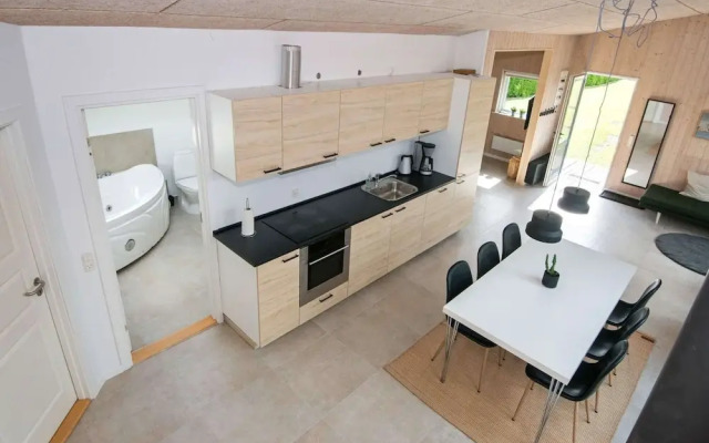 6 Person Holiday Home in Bjert-by Traum