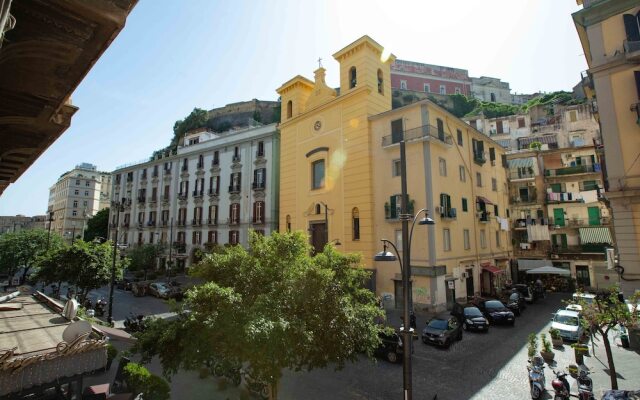 La Corte Dei Borboni