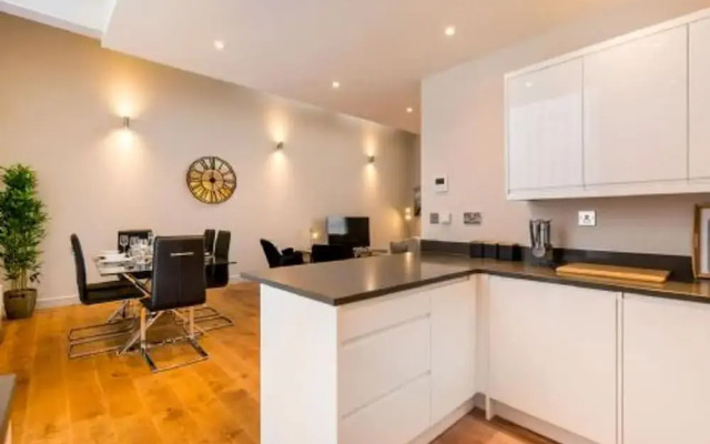 Host Stay Oddfellows Hall