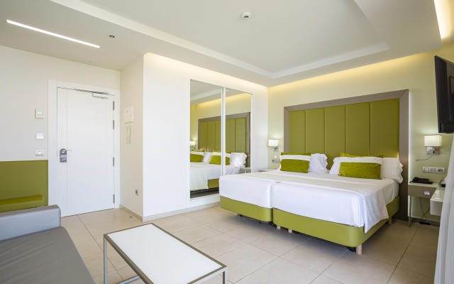 Hotel Torre Del Mar