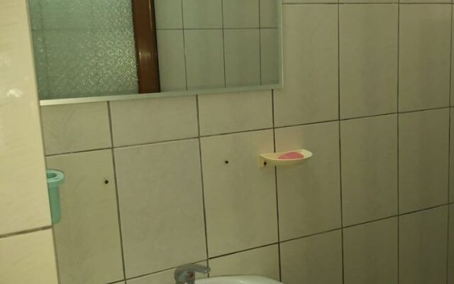 Apartments and Rooms Armanda