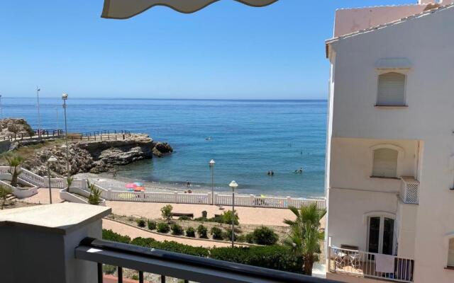 Nerja Sea View Front Line Appartment Torrecila 4p max