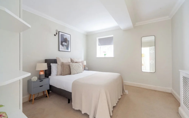 The Ealing Villa