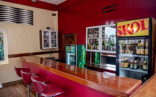 EZRA BOUTIQUE HOTEL by The Weekender
