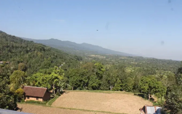 Mandhasativa Homestay