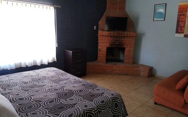 Hotel Hacienda Coyotes