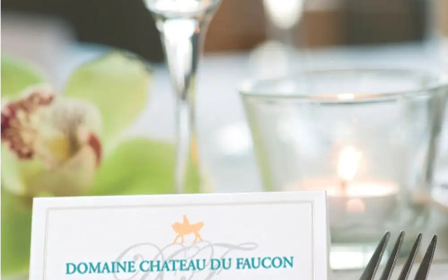 Le Domaine Chateau du Faucon