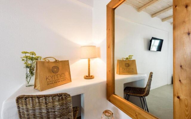Blue Waves Suites & Apartments To Kyma