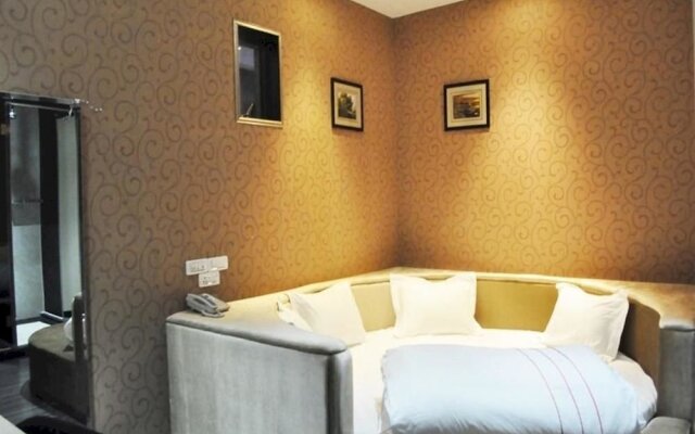 Yajiaxin Hotel